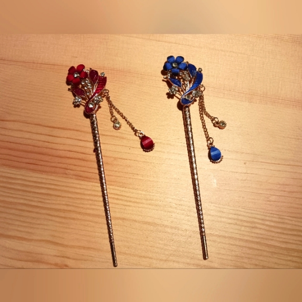 Beautiful hair pin
